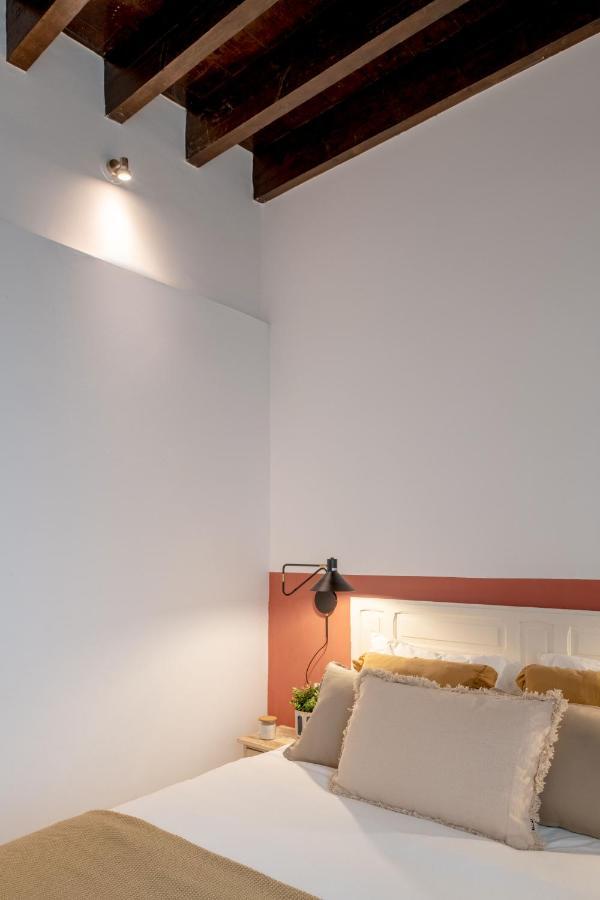 Home2Book Amelia'S Pottery, Triana Siviglia Esterno foto
